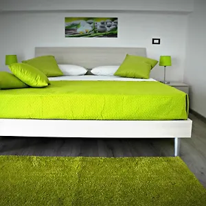 https://naxos-apartments.sicilyhotelsitaly.net